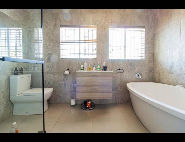 8 BEDROOM HOUSE FOR SALE IN RANDHART